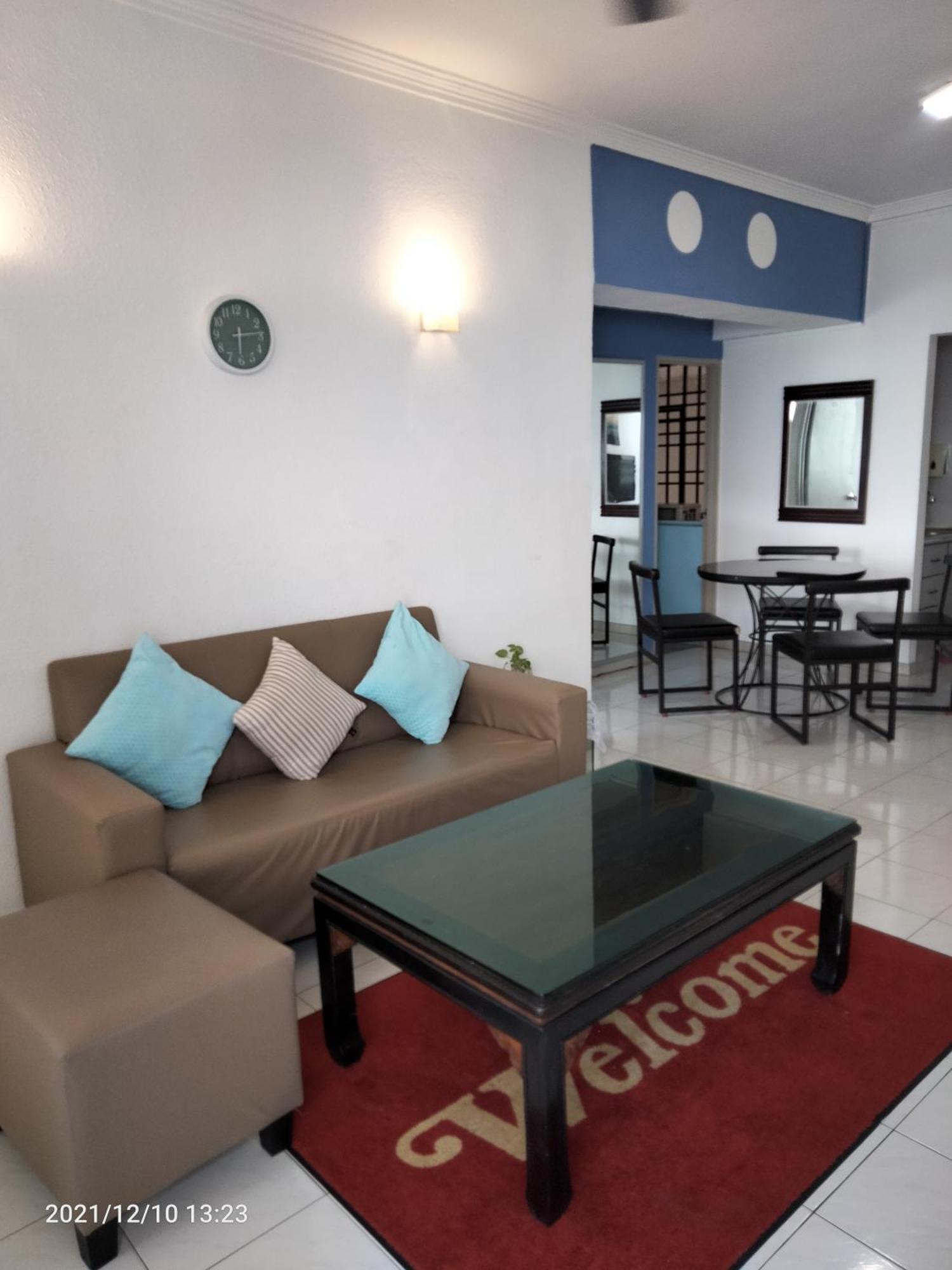 Airbnb At Sri Sayang Batu Ferringhi Beach Pokoj fotografie